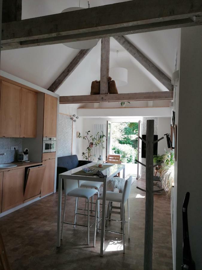 Logement En Campagne Urville-Nacqueville Eksteriør bilde