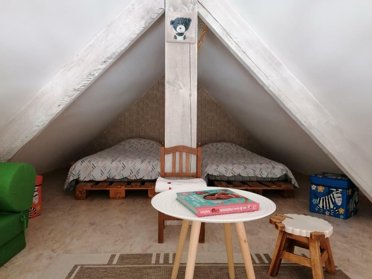 Logement En Campagne Urville-Nacqueville Eksteriør bilde